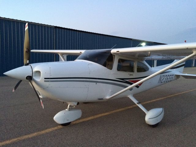 Cessna Skylane (N23655) - 1998 C182S