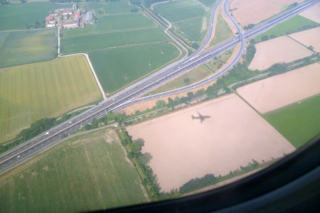 KLM — - nadering Milaan
