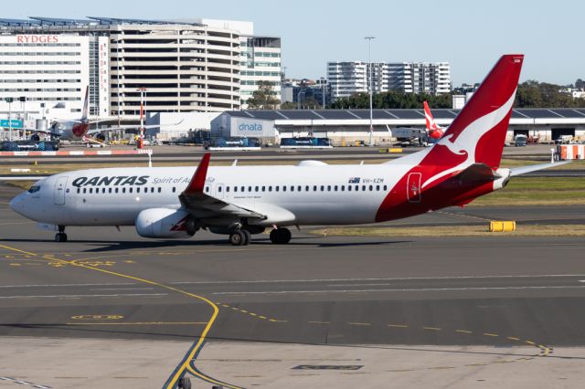 Boeing 737-800 (VH-XZM)