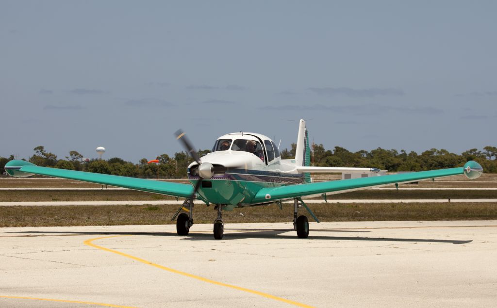 North American Navion (N5429K)