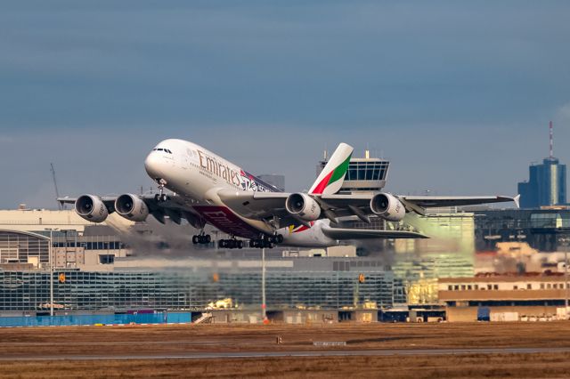 Airbus A380-800 (A6-EVE)