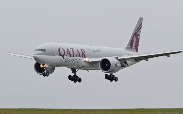 Boeing 777-200 (A7-BFD) - qatar cargo b777-fdz a7-bfd about to land at shannon  18/10/17.