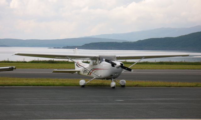 Cessna Skyhawk (G-BFIG) - Private - Cessna 172K Skyhawk G-BFIG in Oban, Scotland Airport