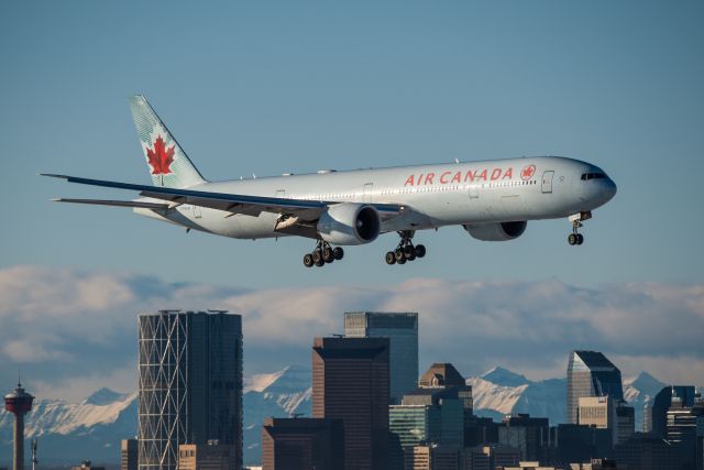 BOEING 777-300ER (C-FRAM)