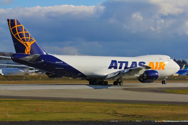 BOEING 747-8 (N854GT) - Atlas Air going on a test flight from KPAE