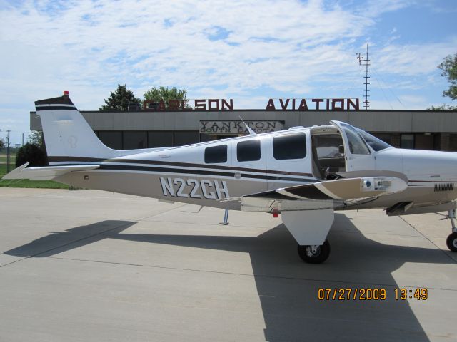 Beechcraft Bonanza (36) (N22GH)