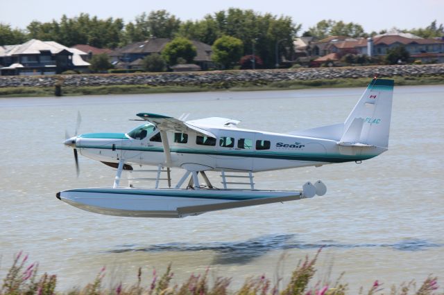 Cessna Caravan (C-FLAC) - Fraser River South Terminal YVR