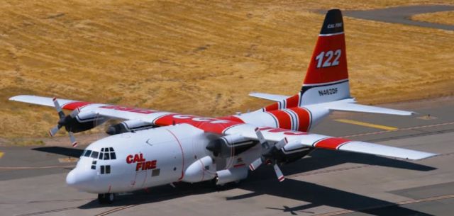 Lockheed C-130 Hercules (N462DF)