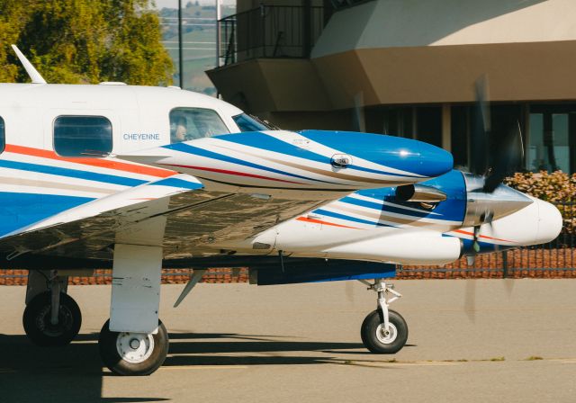 Piper Cheyenne 2 (N22AW)