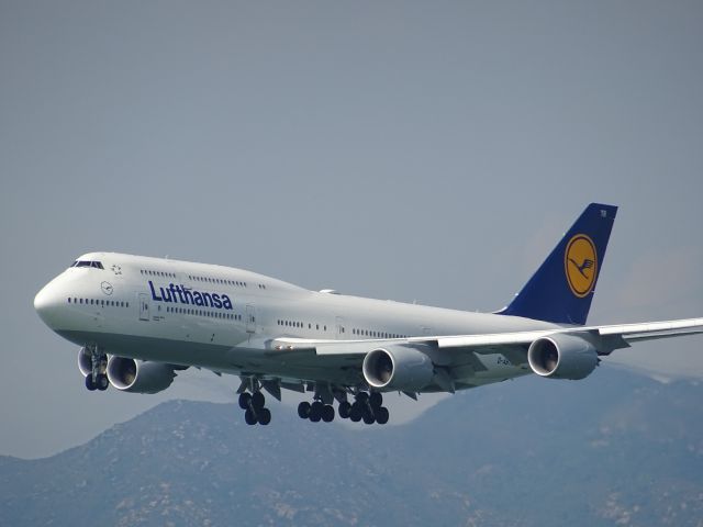 BOEING 747-8 (D-ABYR)