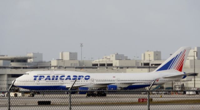 Boeing 747-400 (EI-XLM) - Pushback!