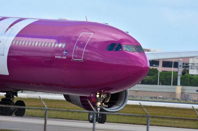 Airbus A330-300 (TF-LUV)