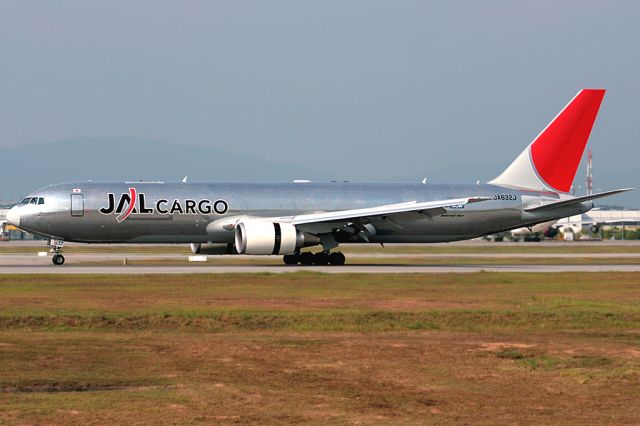 BOEING 767-300 (JA632J)