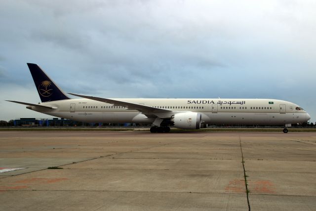 BOEING 787-10 Dreamliner (HZ-AR27) - Taxiing to Stand 248 on 26-Sep-20 operating flight SVA117 from OERK.