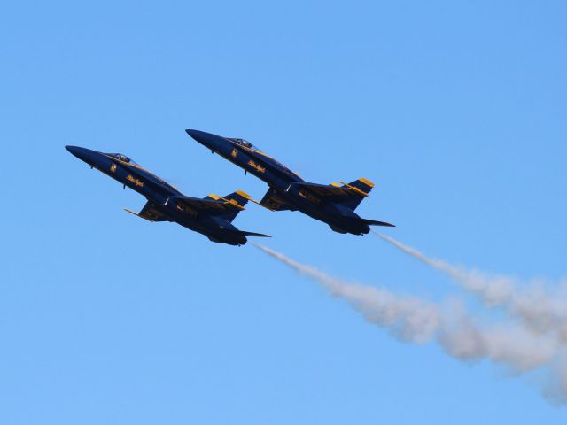 McDonnell Douglas FA-18 Hornet — - Blue Angels in Air Show of Fleet Week SF 2015