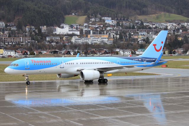 Boeing 757-200 (G-CPEU)