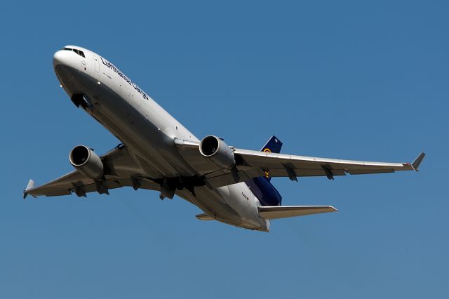 Boeing MD-11 (D-ALCD)