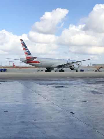 BOEING 777-300ER (N728AN) - Trip7 at Americans maintenance hangar at Miami International.  Taken 05-Feb-2018