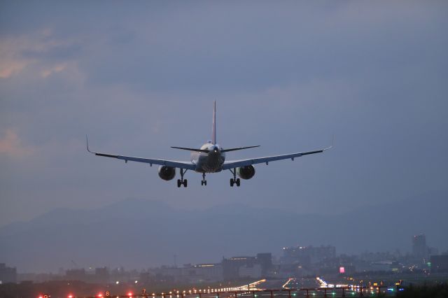 Airbus A320 (JA215A) - August 19th 2020:HND-HKD.