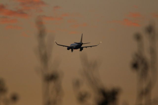 Embraer 175 —