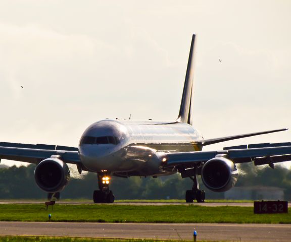 Boeing 757-200 (N425UP)