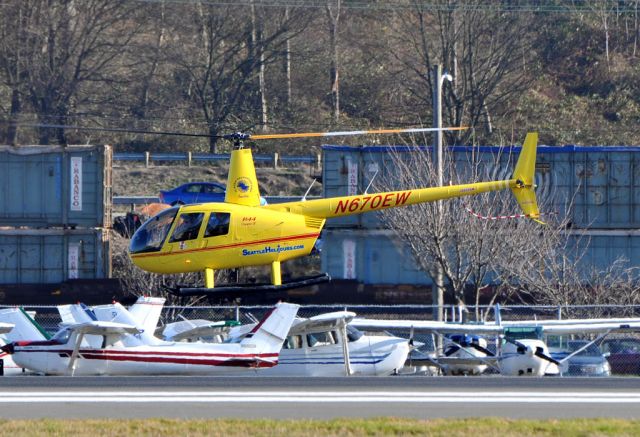 Robinson R-44 (N670EW)