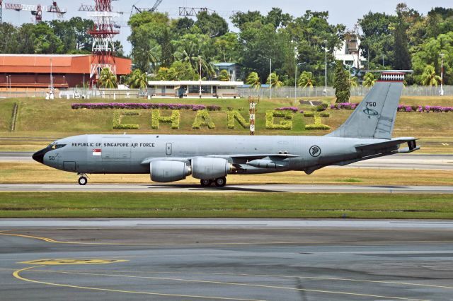 — — - Singapore Air Force KC-135R at SIN