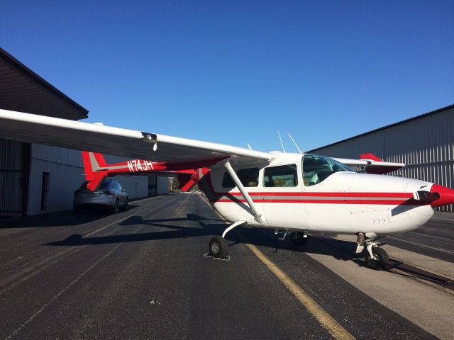 Cessna Super Skymaster (N74JH)