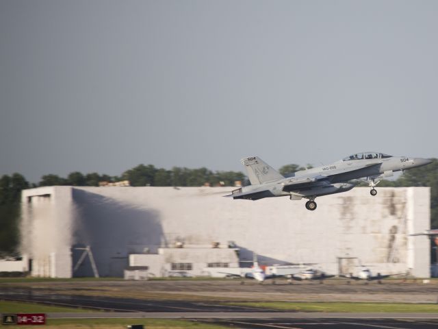 McDonnell Douglas FA-18 Hornet (F18) - No location information will be provided for US military aircraft.