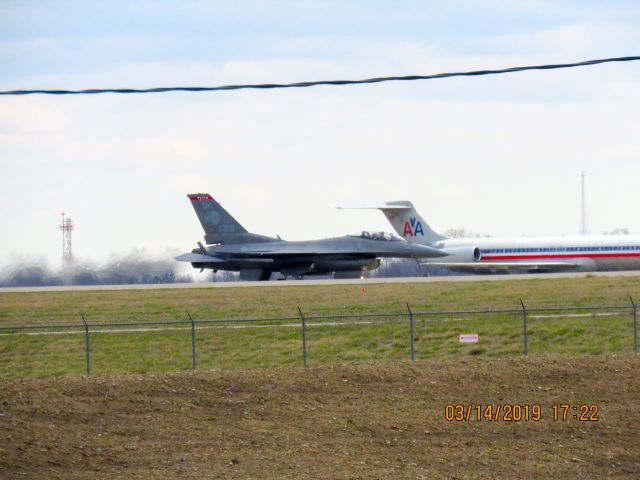 Lockheed F-16 Fighting Falcon (89-2138)