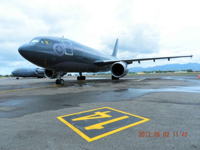 Airbus A310 —