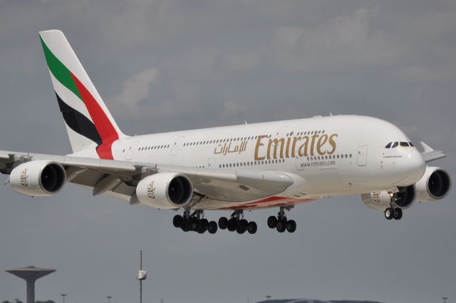 Airbus A380-800 (A6-EDT)