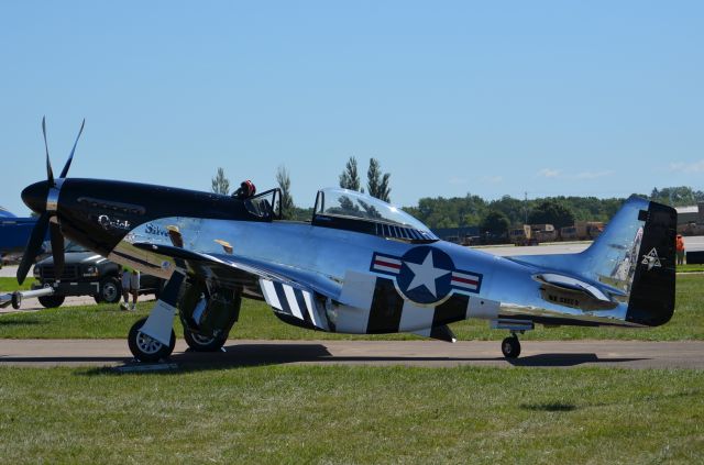 North American P-51 Mustang (NL51HY) - EAA 2011 P-51D Quick Silver side view.