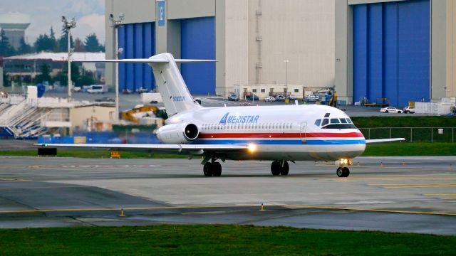 Douglas DC-9-10 (N782TW) - AJI9030 taxis onto Rwy 16R for a flight to KELP on 11/5/15. (ln 79 / cn 45826).