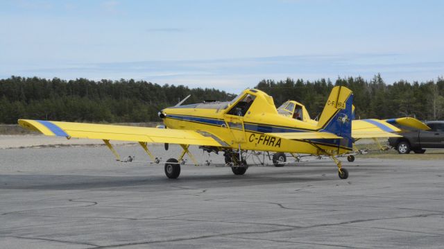 de Havilland Dash 8-100 (C-FHRA)