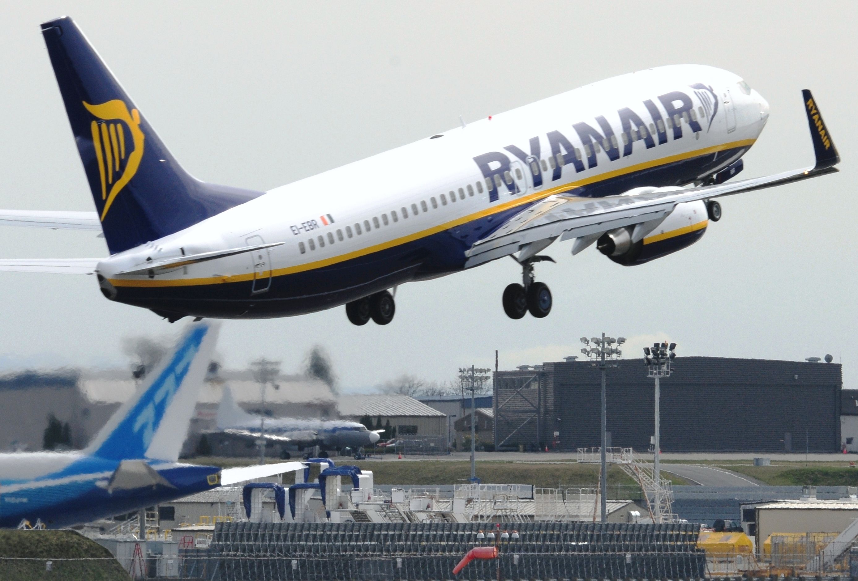 Boeing 737-700 (EI-EBR) - Ryan Air EI-EBR Boeing 737 Test Flight