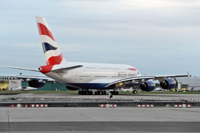 Airbus A380-800 (G-XLEL)