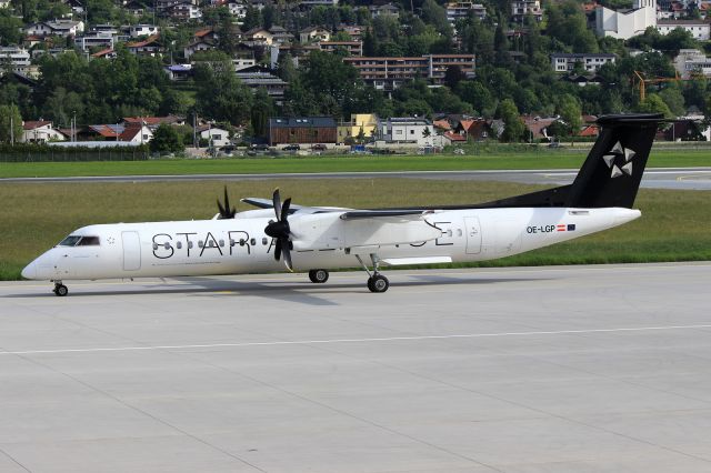 de Havilland Dash 8-400 (OE-LGP)