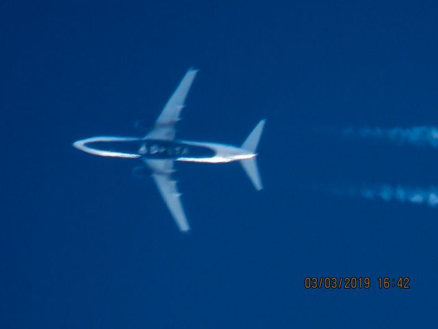 Boeing 737-800 (N3763D)
