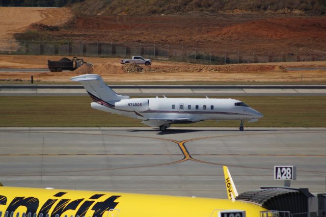 Canadair Challenger 350 (N745QS)