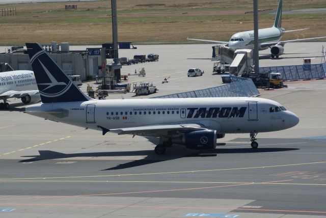 Airbus A318 (YR-ASB) - Tarom A318-111 cn2955
