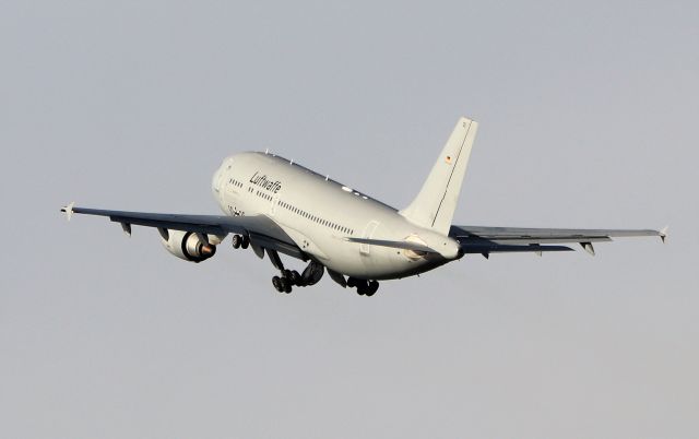 Airbus A310 — - "gaf838" german air force a310-304 mrtt 10+25 doing a low approach at shannon from edinburgh 27/10/20.