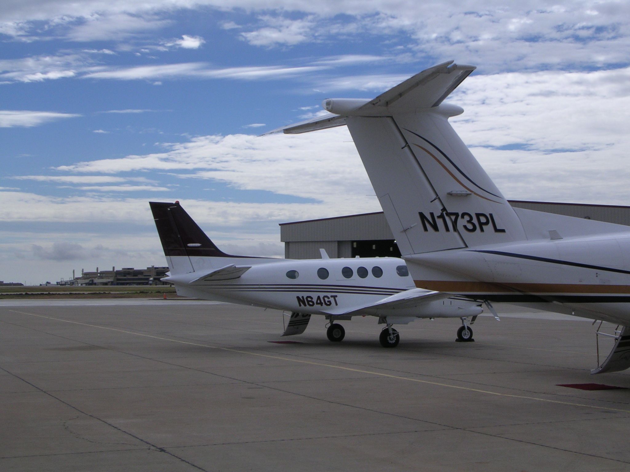 Beechcraft King Air 90 (N64GT)