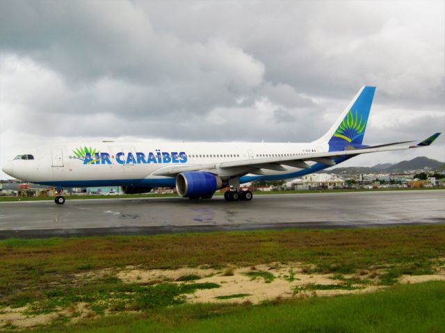 Airbus A330-200 (F-OFDF)