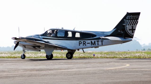 Beechcraft Baron (58) (PR-MTT)