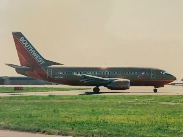 Boeing 737-500 (N513SW) - From my trip to Love Field as a kid.  Some very nice Ops people took us for a tour around the airfield.  One of my fondest aviation memories!