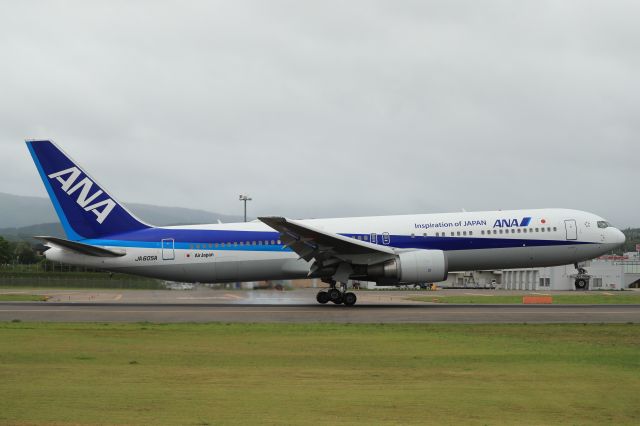 BOEING 767-300 (JA605A) - August 5th 2018:HND-HKD.