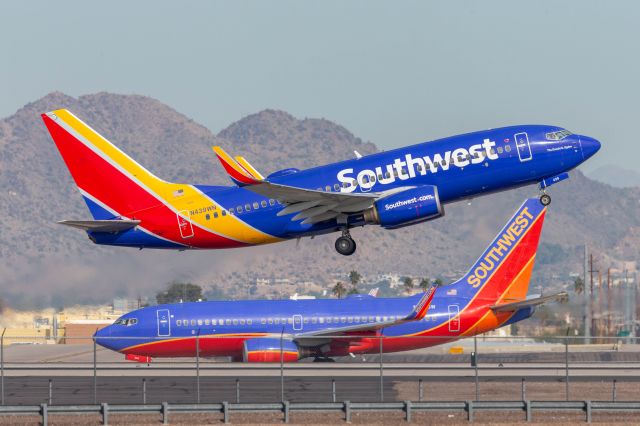 Boeing 737-700 (N439WN)