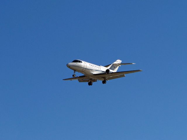 Hawker 800 (N365AT)