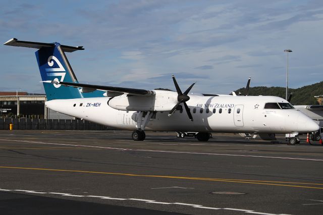 de Havilland Dash 8-300 (ZK-NEH) - on 5 November 2016